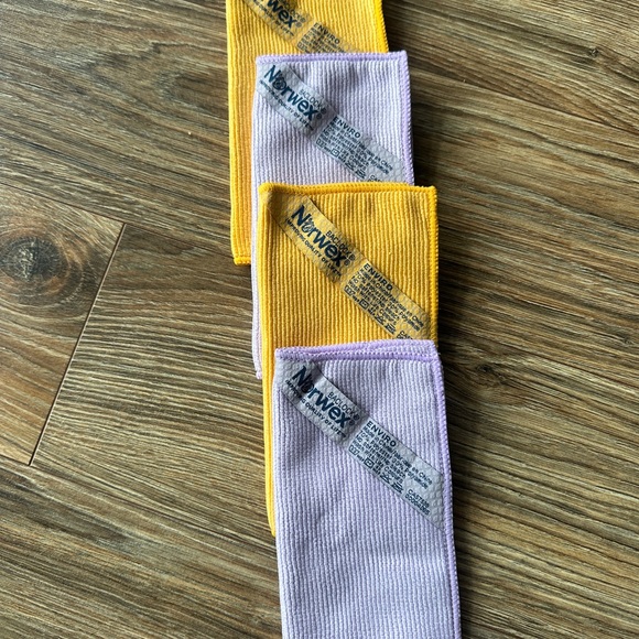 Norwex Yellow and Purple Cleaning Cloths - Picture 1 of 2